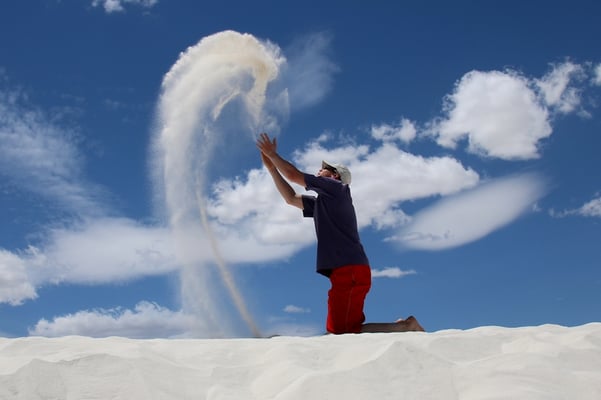 Philippe erschafft ein Sand-Monster