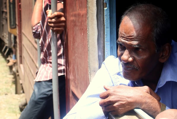 Die Singhalesen haben schöne Gesichtszüge