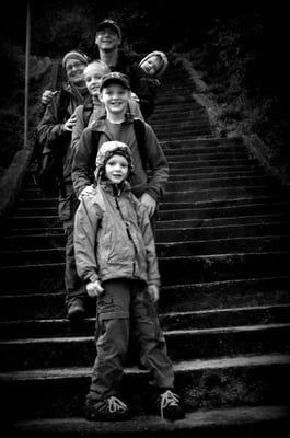 Ein Familienfoto vom Aufstieg zum Adams Peak als Abschluss. Das war's von unserer Weltreise, besten Dank für euer Interesse! Bis zum nächsten Mal... :-)