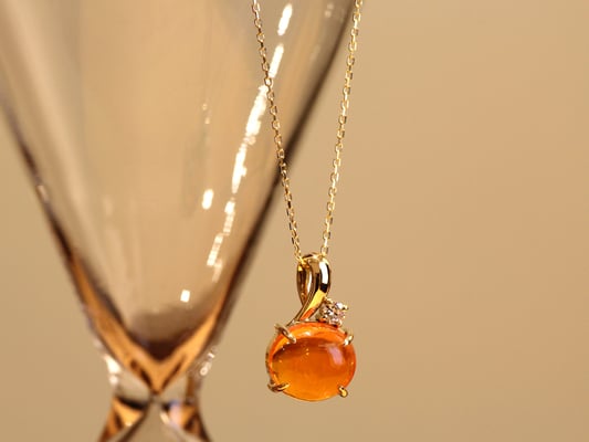 お手持ちの石を使ったペンダント。