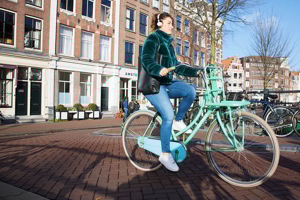 'Bright bike-girly''