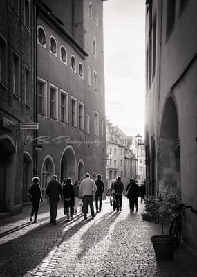 Licht und Schatten. Haidplatz, Regensburg.