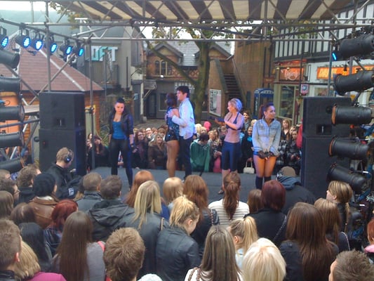 Hollyoaks the music show