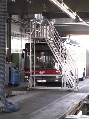 Fahrtreppe für Buswartung bei Wiener Linien