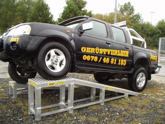 car exhibition platforms