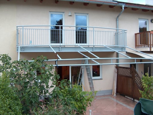 balcony rail