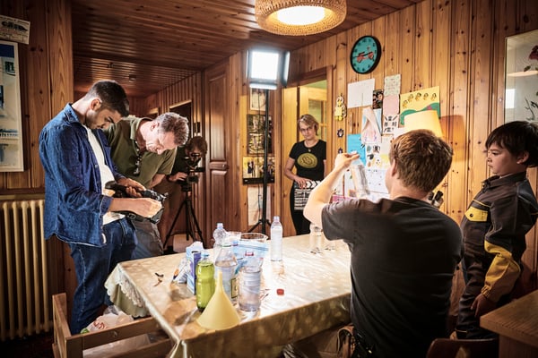 Ein professionelles Kamerateam von Beat Glogger hat die Episoden produziert. 