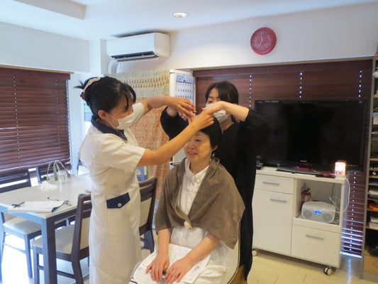 愛知　名古屋　栄　矢場町　アロマ　リンパ　ハンド　ヘッド　フェイス　全身　セラピスト　スクール　ローズミー　教室　スクール　マッサージ　１日　講座　資格　初心者　開業　副業