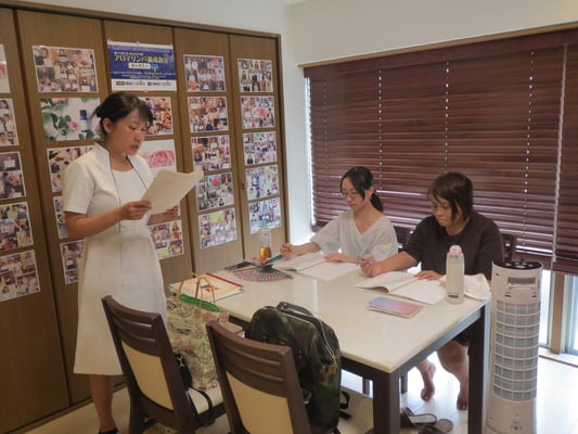 愛知　名古屋　栄　矢場町　アロマ　リンパ　ハンド　ヘッド　フェイス　全身　セラピスト　スクール　ローズミー　教室　スクール　マッサージ　１日　講座　資格　初心者　開業　副業