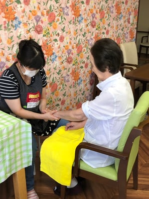 愛知　名古屋　栄　矢場町　アロマ　リンパ　ハンド　ヘッド　フェイス　全身　セラピスト　スクール　ローズミー　教室　スクール　マッサージ　１日　講座　資格　初心者　開業　副業