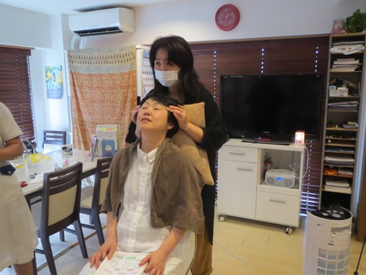 愛知　名古屋　栄　矢場町　アロマ　リンパ　ハンド　ヘッド　フェイス　全身　セラピスト　スクール　ローズミー　教室　スクール　マッサージ　１日　講座　資格　初心者　開業　副業