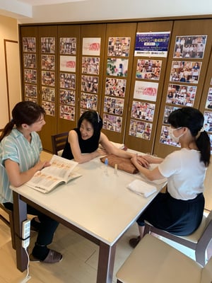 愛知　名古屋　栄　矢場町　アロマ　リンパ　ハンド　ヘッド　フェイス　全身　セラピスト　スクール　ローズミー　教室　スクール　マッサージ　１日　講座　資格　初心者　開業　副業