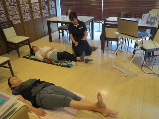 愛知　名古屋　栄　矢場町　アロマ　リンパ　ハンド　ヘッド　フェイス　全身　セラピスト　スクール　ローズミー　アロマリンパ 　教室　スクール　マッサージ　AEAJ公益社団法人認定校　内閣府認定　１日　講座　資格　初心者　開業　副業