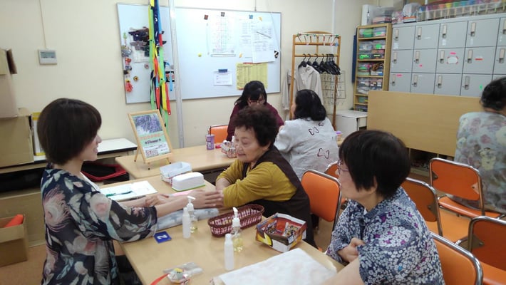 愛知　名古屋　栄　矢場町　アロマ　リンパ　ハンド　ヘッド　フェイス　全身　セラピスト　スクール　ローズミー　教室　スクール　マッサージ　１日　講座　資格　初心者　開業　副業