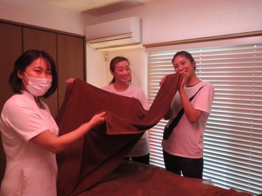 愛知、名古屋、栄、矢場町、アロマ、リンパ、セラピスト、スクール、ローズミー、教室、スクール、マッサージ、講座、資格、初心者、開業、副業