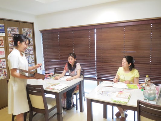 愛知　名古屋　栄　矢場町　アロマ　リンパ　ハンド　ヘッド　フェイス　全身　セラピスト　スクール　ローズミー　教室　スクール　マッサージ　１日　講座　資格　初心者　開業　副業