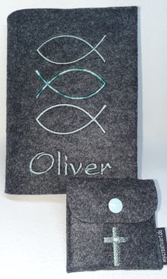 Stickmotiv Fischschwarm in mintgrün auf Filz in dunkelgrau-meliert (Stickdatei von Rock-Queen) und Rosenkranztäschchen Kreuz (Stickdatei von Tanja Resing - himbeerdesign)