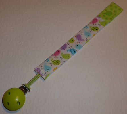 SK "Vögel rosa-lila"; Stoff reicht nur noch für 2 Schnullerketten oder eine Schnullertasche