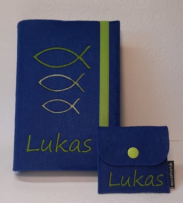 Stickmotiv Fische groß-klein in Grüntönen mit Farbverlauf beim mittleren Fisch, Gummi in grün, Schriftart Segoe Print