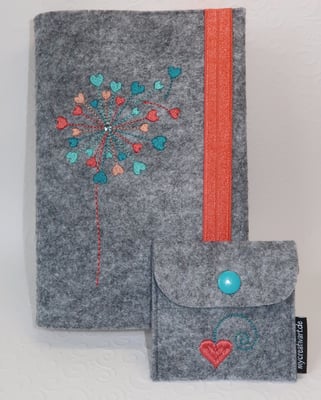 Herzblume auf hellgrau-meliert, Gummi koralle