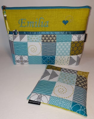 Täschchen für alle möglichen Zwecke: Wickeltasche, Kosmetiktasche, Technikkram für den Urlaub usw. (mehr unter Taschen und Täschchen, Taschen-Allerlei aus Stoff) (Stickdatei Tanja Resing - himbeerdesign)