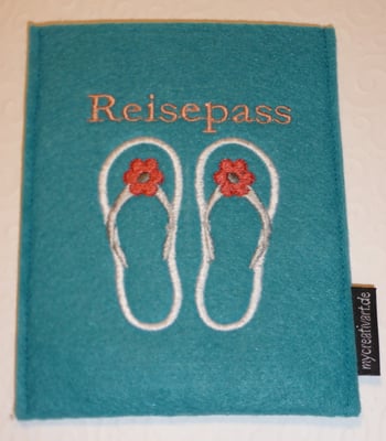 Reisepaßhülle F (Stickdatei von Rock-Queen)