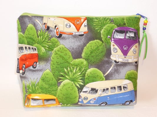 ...von der Rückseite. Dieser Stoff ist vergriffen, aber andere Designs mit Camper/Van-Motiven vorrätig