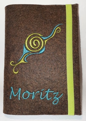 Stickmotiv Schnecke in grün-türkis auf Filz in braun-meliert