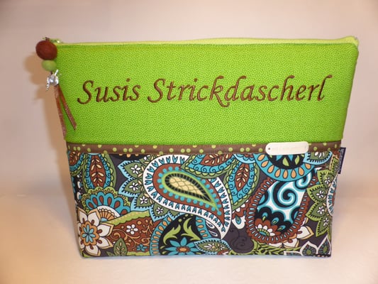 Tasche, damit man sein Strickzeug unterwegs beisammen hat...  (Motivstoff vergriffen)