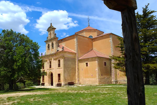 Ermita de Hornuez en las Hoces del Riaza