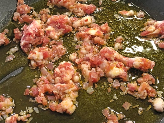 Speck, kleingeschnitten