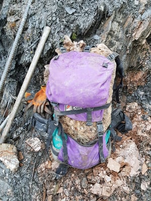 Der Strahlerrucksach ist voll -  Lugnez Graubünden Schweiz Val Lumnezia