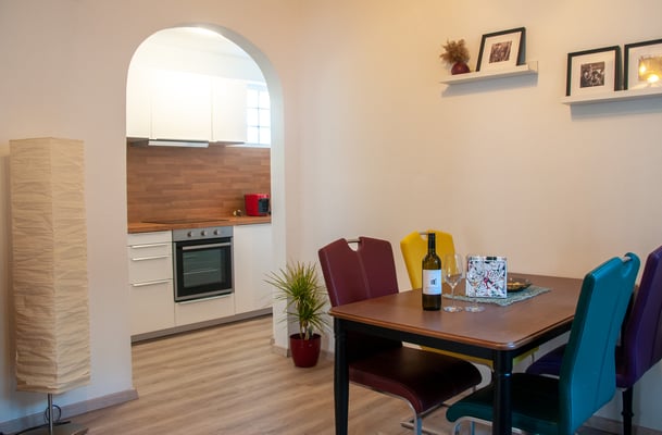 Essbereich mit Küche