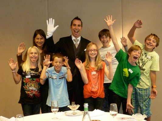 Kinder-Knigge-Kurs mit Butler David Nessar