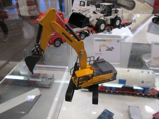 Hyundai HX520 Hydraulikbagger von IMC Models 1:87 (Muster)