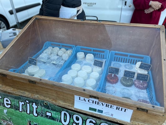 卒業旅行　フランス　ホームステイ　現地日本語サポート