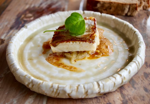 フランスの田舎へ　ミシュラン星付きレストラン　プライベートツアー　日本人ガイド