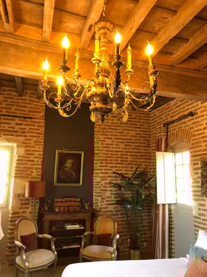 南フランスの田舎　シャトーホテル滞在　プライベートツアー　現地発日本人ガイド