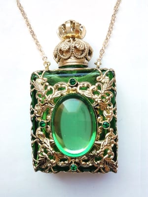 Photo 10 : ref. 469977 :  H.6.7 cm / 10 ml  / Collier en chaîne 76 cm