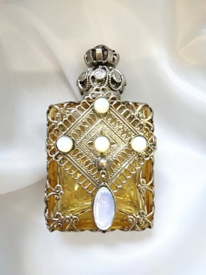 Photo 7 : ref. 546806 :  H. 6.7 cm / 10 ml