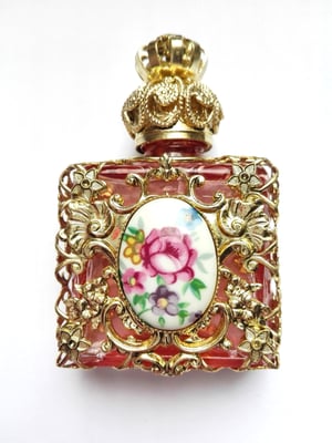 Photo 1 : ref. 473497 :  H. 5.8 cm / 7 ml