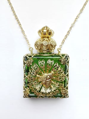 Photo 3 : ref. 481977 :  H. 5.8 cm / 7 ml / Collier en chaîne 76 cm