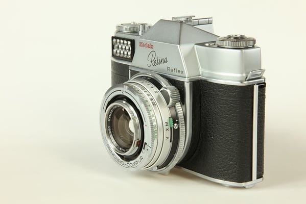KODAK Retina Reflex (Type 025)  ©  engel-art.ch