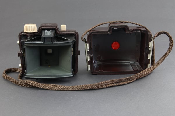 KODAK Brownie Holiday Flash Model  ©  engel-art.ch