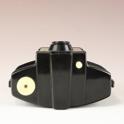 KODAK Brownie Cresta Camera 1955-1958  ©  engel-art.ch