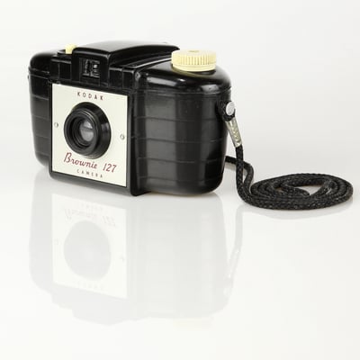 KODAK Brownie 127      1953-1959  ©  engel-art.ch