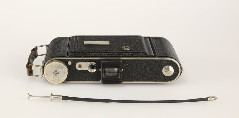 Kochmann Korelle Vertical 6 x 9cm  1934-1935  ©  engel-art.ch