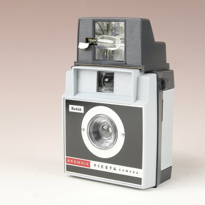 KODAK Brownie Fiesta Camera 1955-1958  ©  engel-art.ch