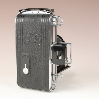 KODAK Junior 620 (Art-Deco) 1937-1939  ©  engel-art.ch
