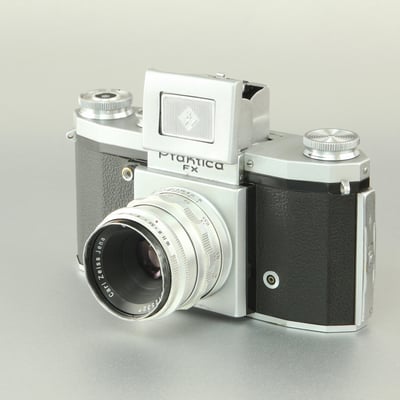 VEB Kamerawerkstätten PRAKTICA FX  1954  ©  engel-art.ch